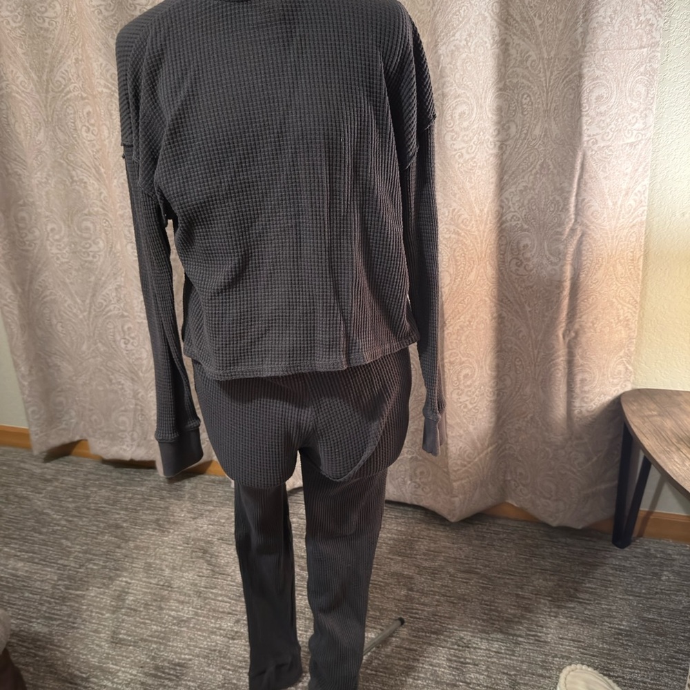 Universal Thread Gray Waffle Knit Lounge Set